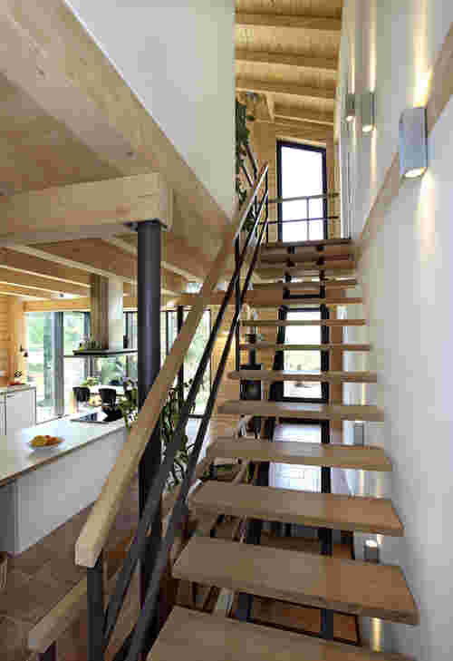 Architektenhaus - Treppenstufen aus Holz