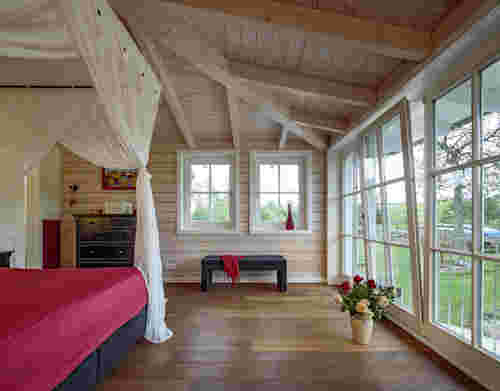Landhaus - Schlafzimmer mit Glasfront